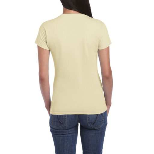 Gildan GIL64000 női rövid ujjú pamut póló - sand szín
